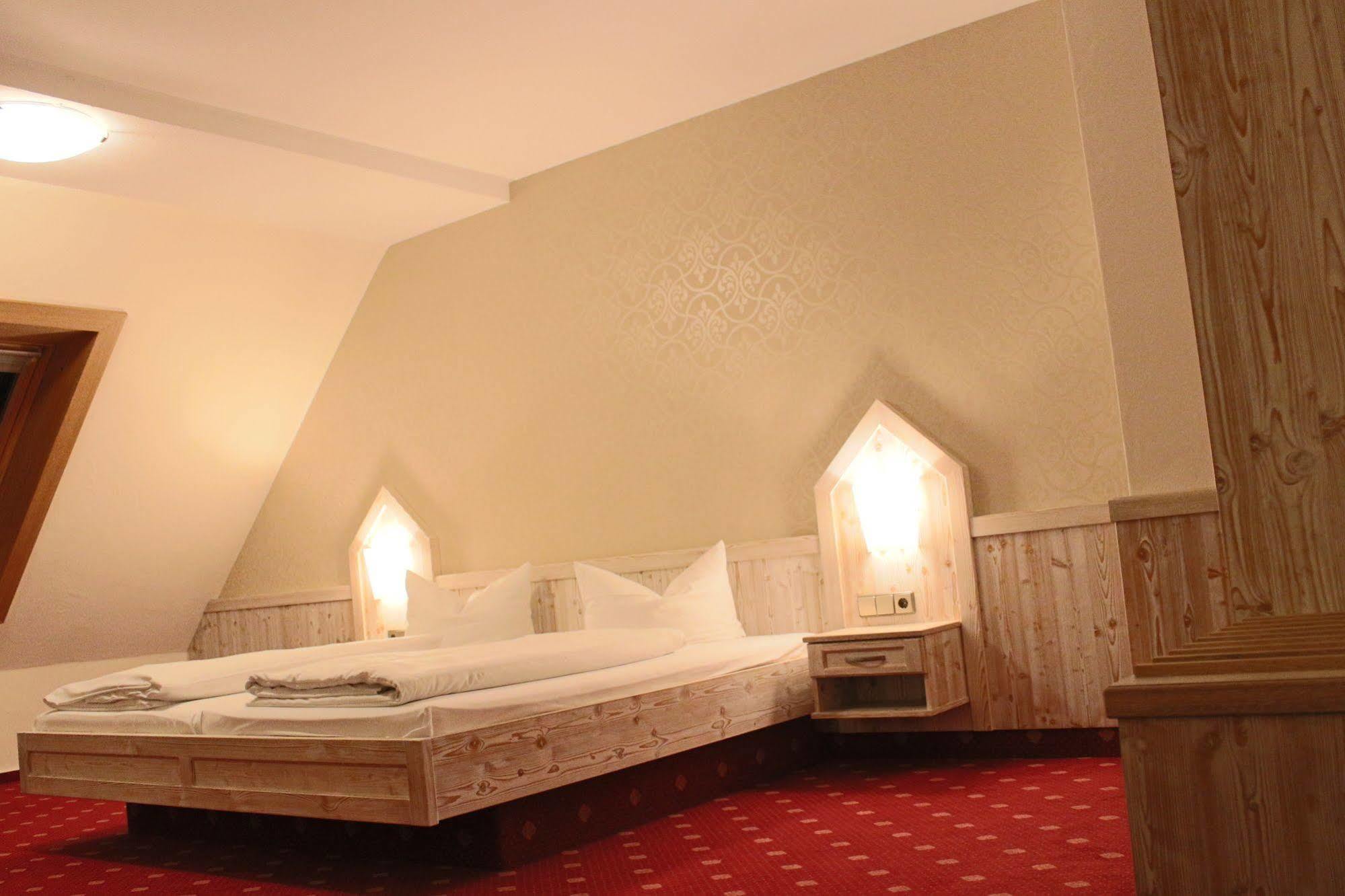 Hotel Central-hotel 3*